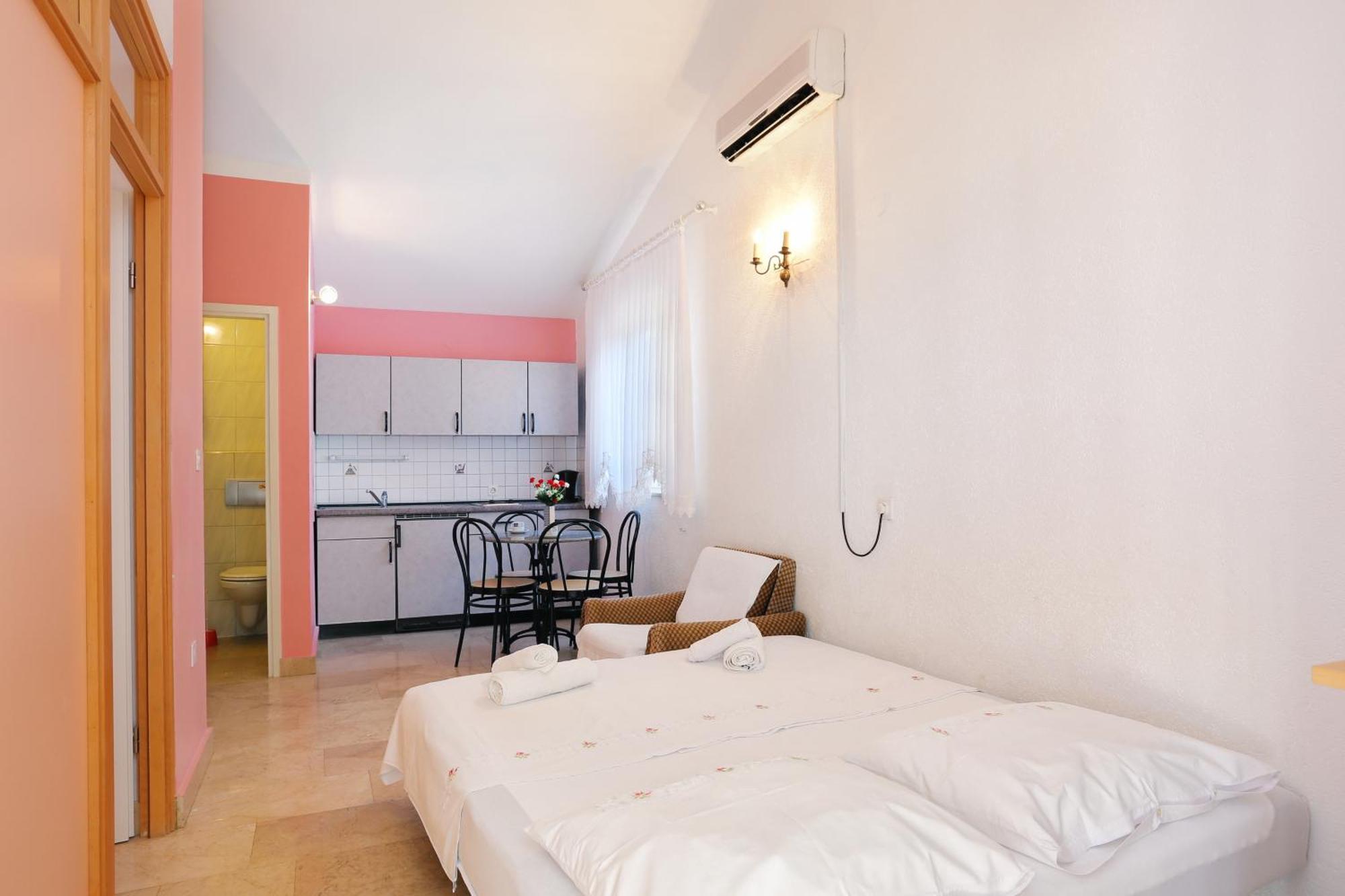 Apartments With A Parking Space Marusici, Omis - 18497 Mimice Ruang foto